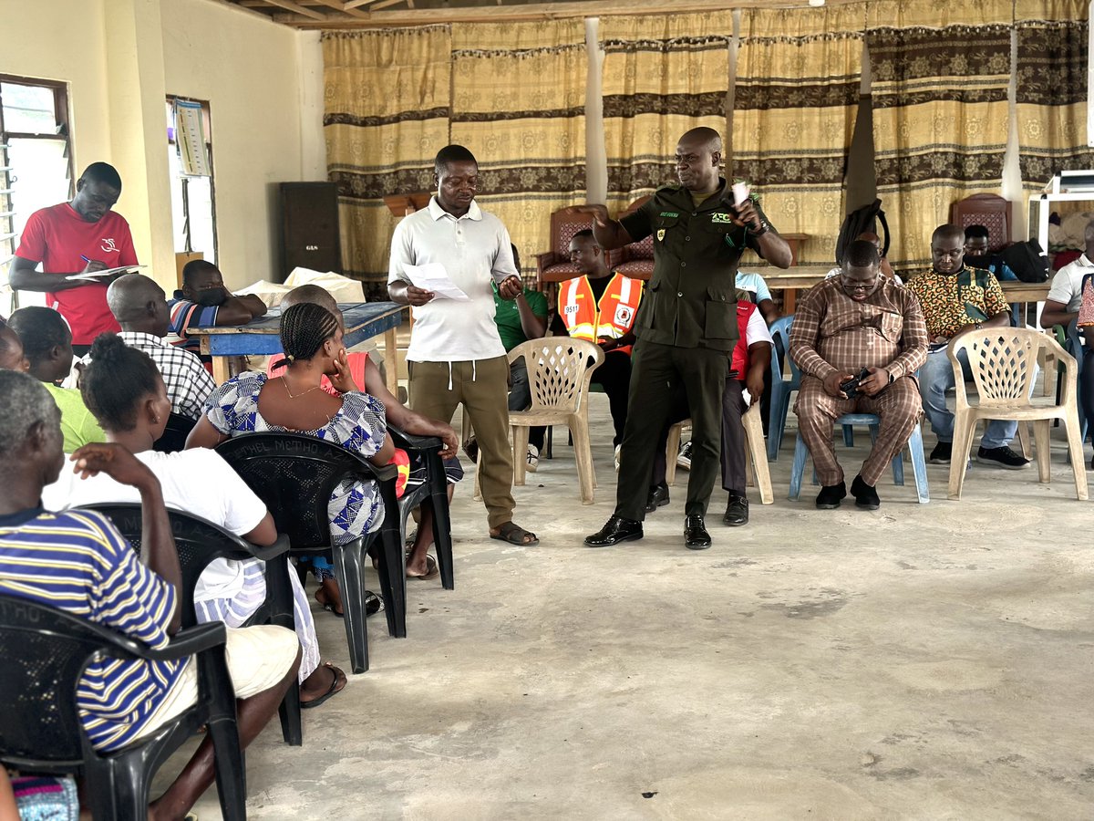 WHROGHANA tweet media