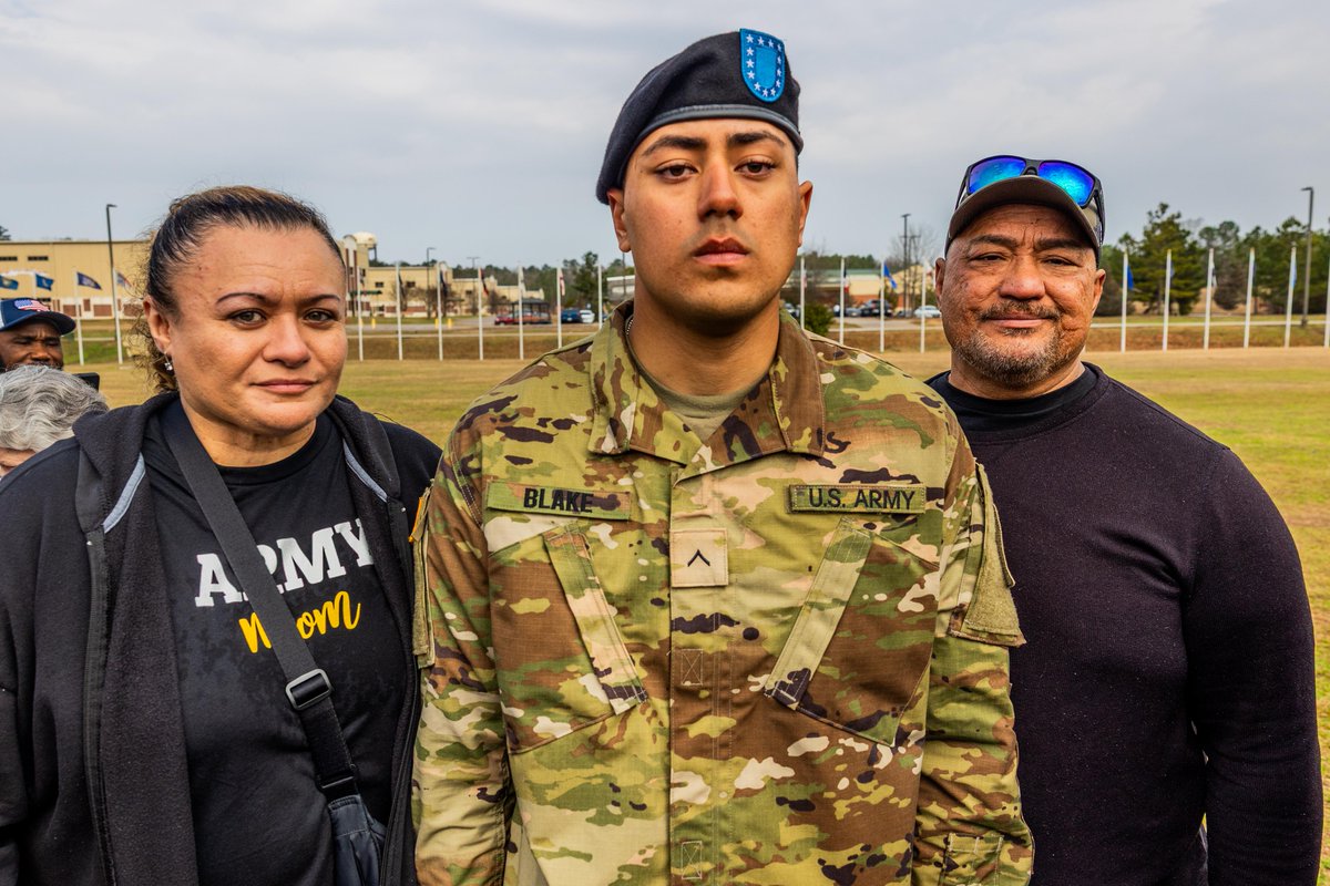 MCoEFortBenning's tweet image. While our #Soldiers mastered their craft and honed their lethality, their families held the line at home. This embrace is the culmination of months of sacrifice, proving that the strength of our #Army starts with the strength of our bonds.