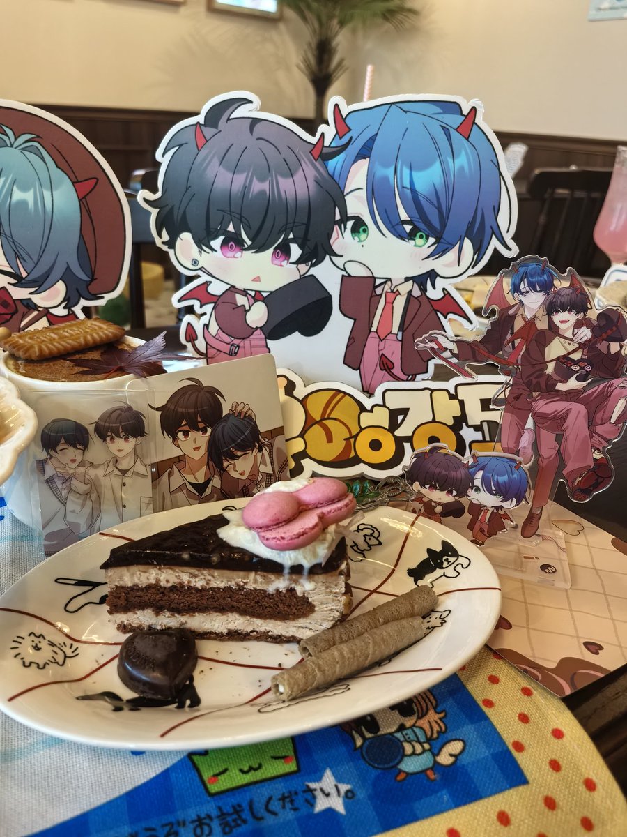 ✨🍬✨ tweet media