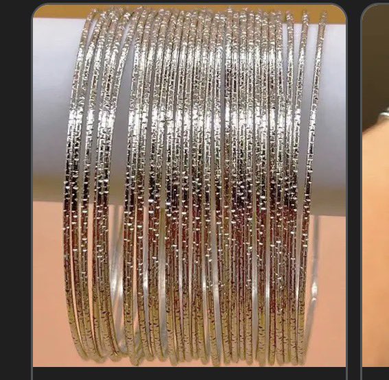 errapouco's tweet photo. queria fazer um apelo pra esse tipo de pulseira voltar a ser moda pq agora eu tenho dinheiro pra comprar e responsabilidade pra não perder na época que foi moda eu era simplesmente uma pré adolescente que não tinha dinheiro pra comprar e as que tinha perdia tudo pelos canto :c https://t.co/JkcE9W3rDD
