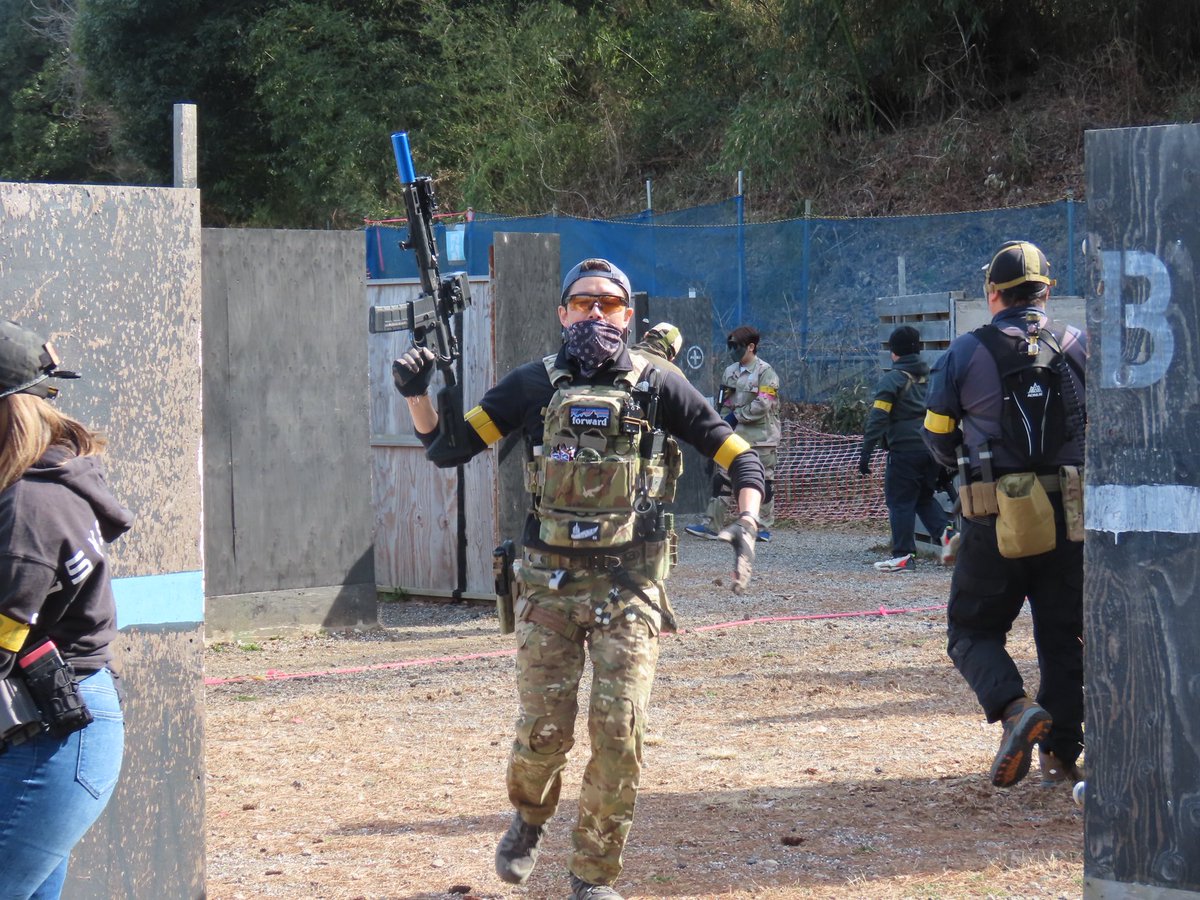 pon32123's tweet photo. 昨日はつくサバ🔫
ヘロヘロになりながらもなんとかやり切りました！
mpu5のアンテナも良い感じ🙆‍♂️
ご一緒した皆さま、
対戦ありがとうございました。

#サバゲー #つくサバ #プレキャリ #装備 #airsoft #ferro #トレポン #ptw https://t.co/IcmTAR1WDh