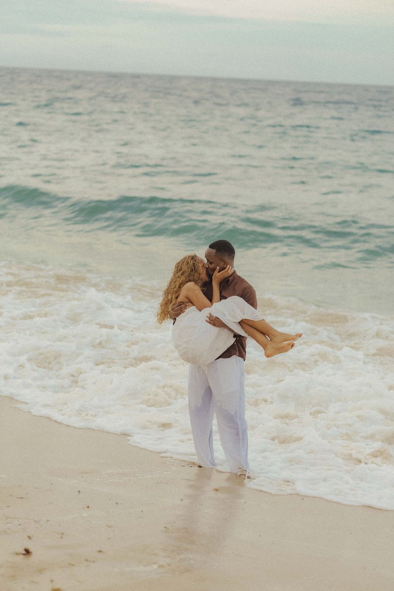 444holywitch's tweet photo. Beautiful Tanzanian Couple.

Location: Dar es salaam.

📸 @444holywitch 

Booking Ziko Wazi, Weka Now. https://t.co/HPPrZO4IMa