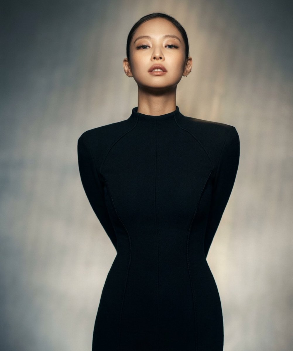 추종자 tweet media