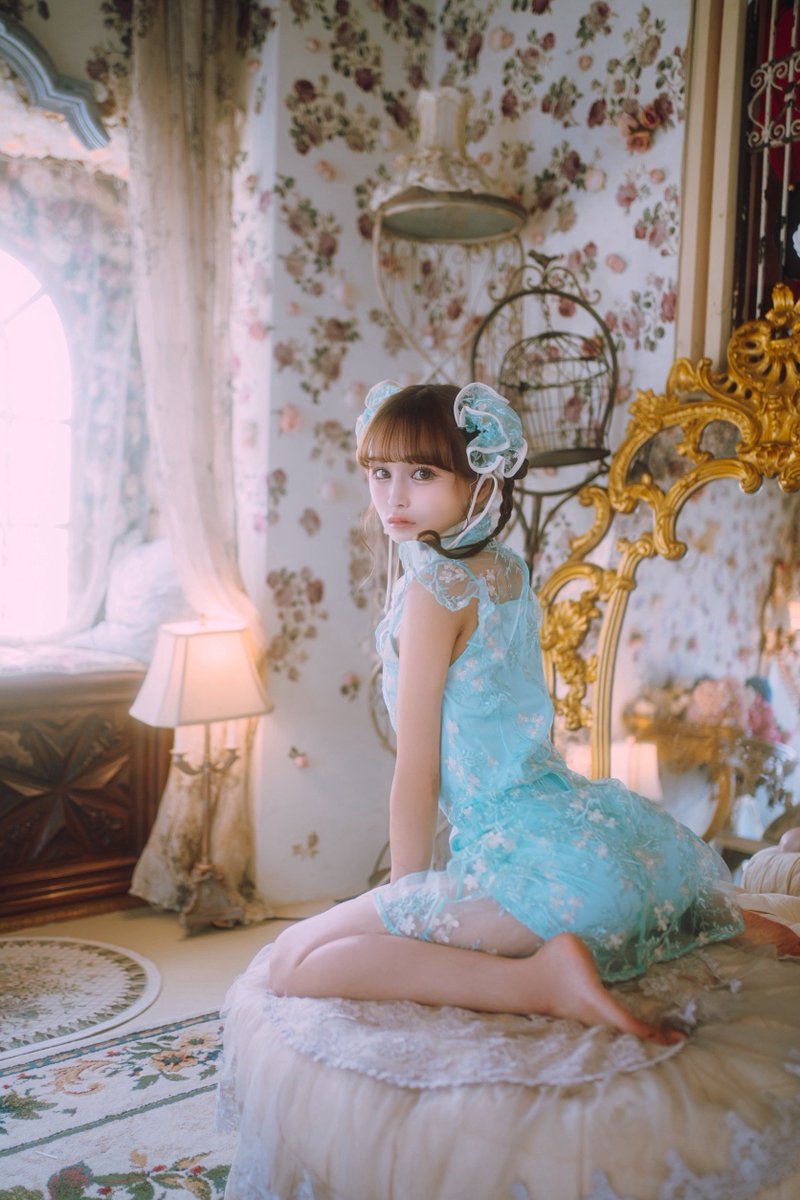 あやの tweet media