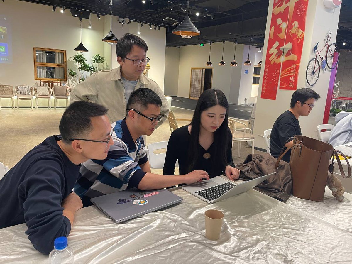 Elena Sinelnikova tweet media