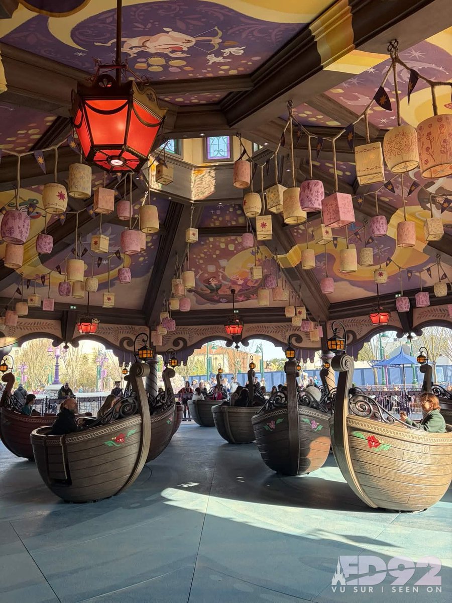 ED92Magic's tweet image. Sailing around with lanterns and music on Raiponce Tangled Spin inside Disney Adventure World 💜

A charming little spin through the world of Tangled!

#Rapunzel #TangledSpin #DisneyAdventureWorld