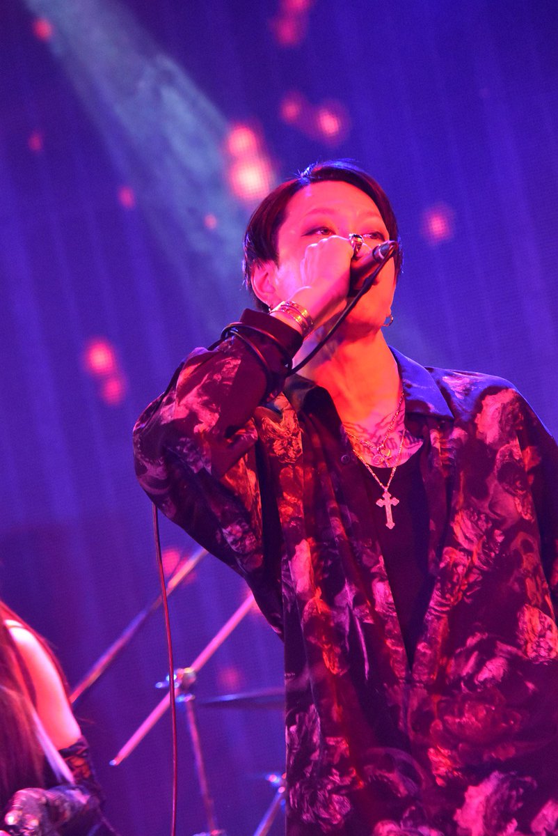 TAKURO_4xxERRORCODE tweet media