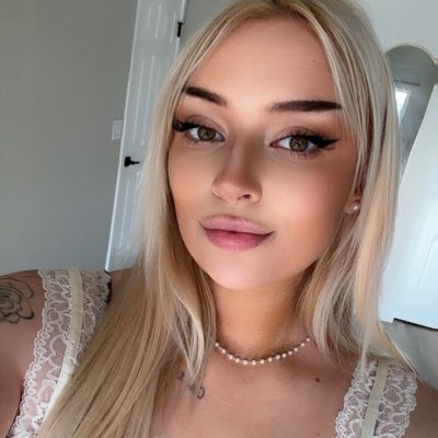 allisonraetv's tweet photo. #NewProfilePic https://t.co/YHtphWjgPf
