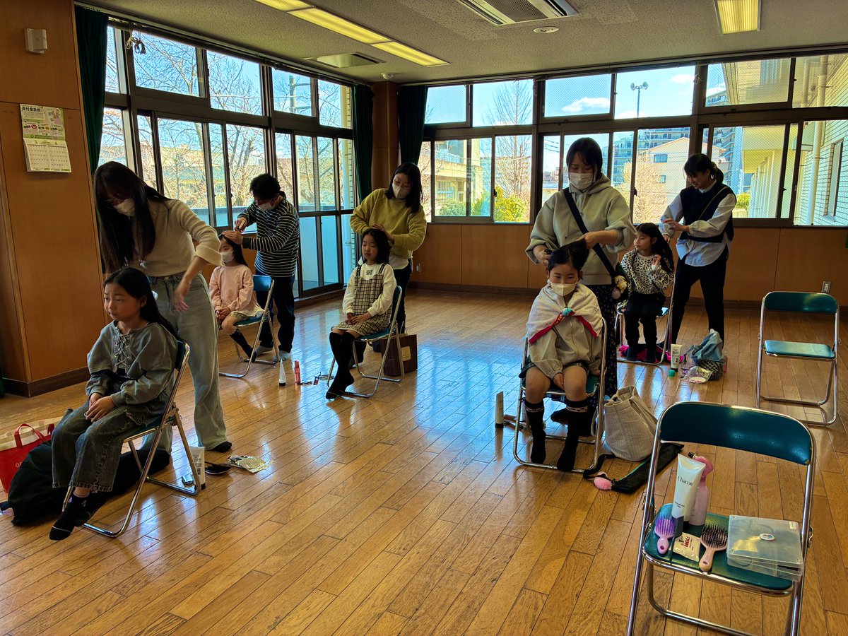 DreamBaton's tweet photo. シニヨン講習💫
みんな頑張りました✨
おやすみの日にありがとうございました✨ https://t.co/vULOVScVvw