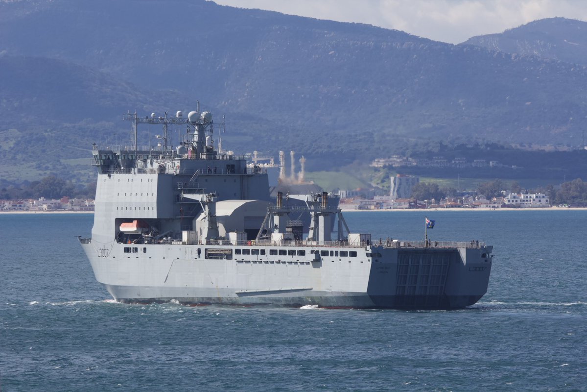 MedAeroNaval tweet media