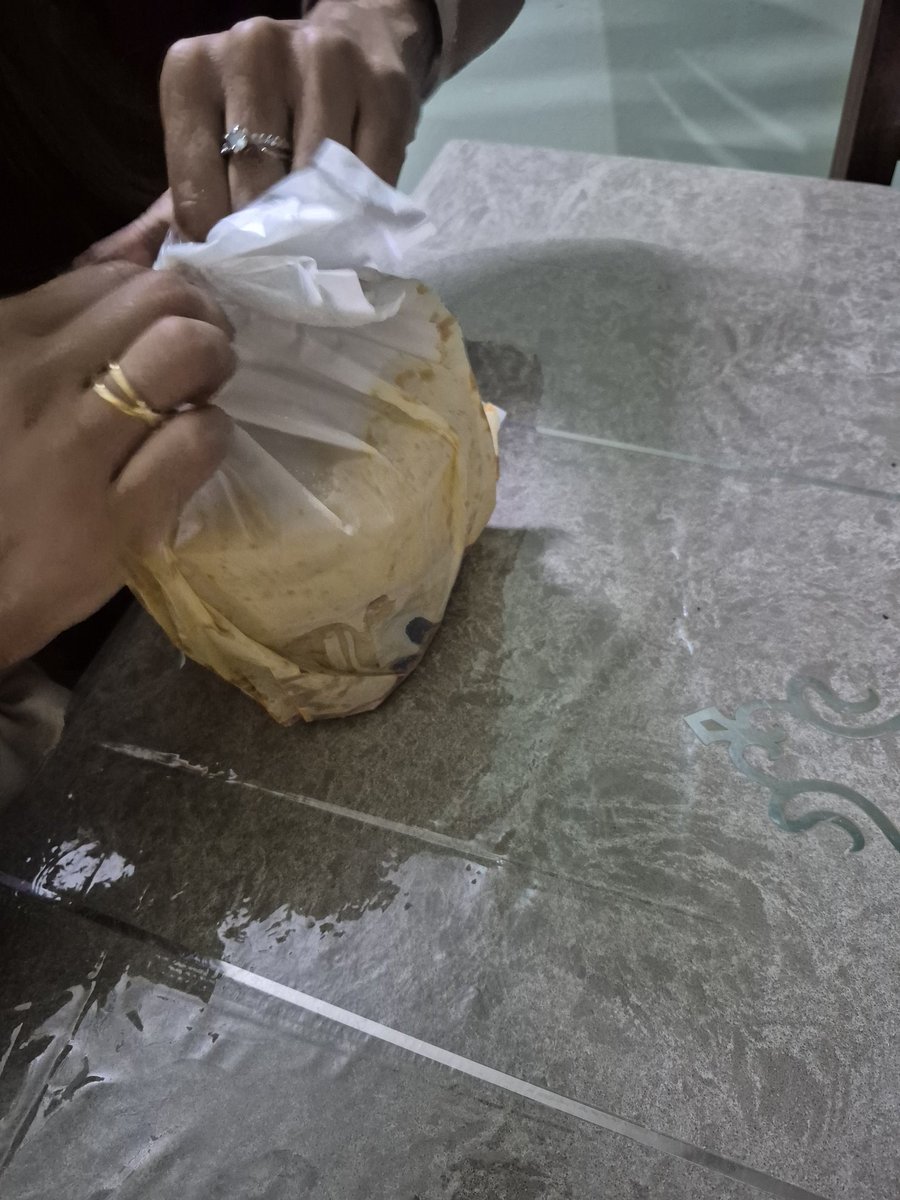 sonau95's tweet photo. I am writing to report a serious issue with my recent order, Order ID 7890809259. Upon delivery, I found that the food provided was spoiled and completely inedible. No customer,  no email support.  @zomatocare @zomato @jagograhakjago https://t.co/j0DZcOf2AK