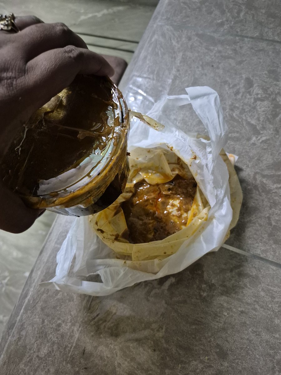 sonau95's tweet photo. I am writing to report a serious issue with my recent order, Order ID 7890809259. Upon delivery, I found that the food provided was spoiled and completely inedible. No customer,  no email support.  @zomatocare @zomato @jagograhakjago https://t.co/j0DZcOf2AK