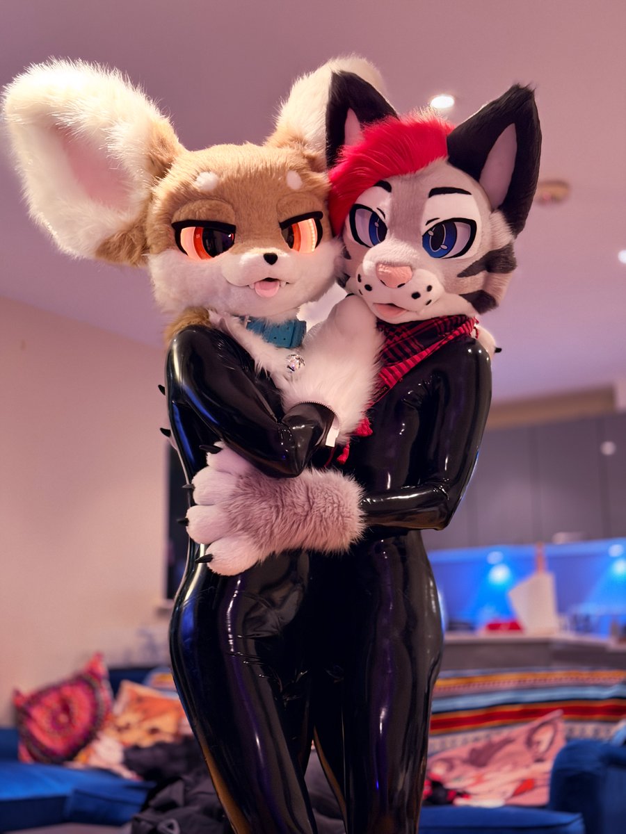 Melon_mow's tweet photo. Trouble
@Kitzen_Waffles https://t.co/PcNVrg9LN6