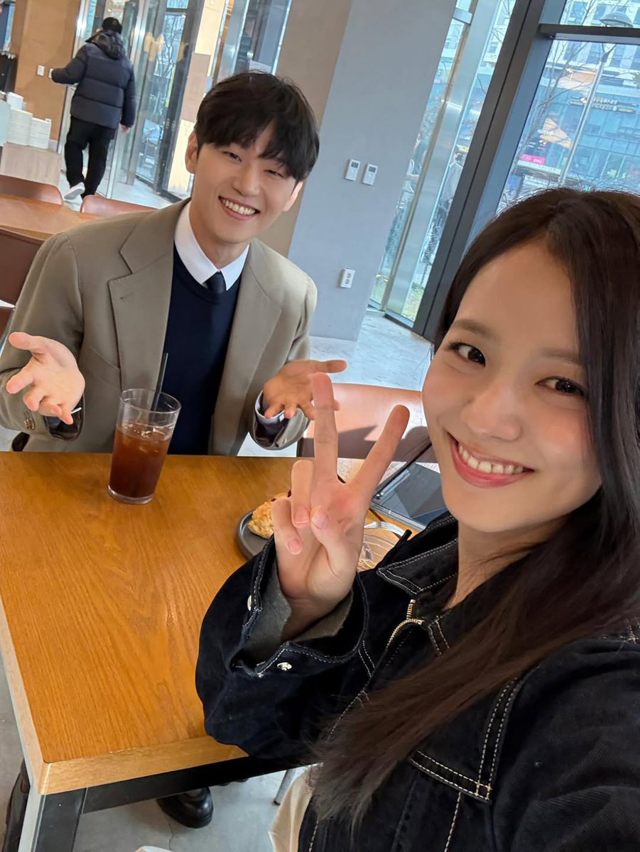 Jisoo Interactions tweet media