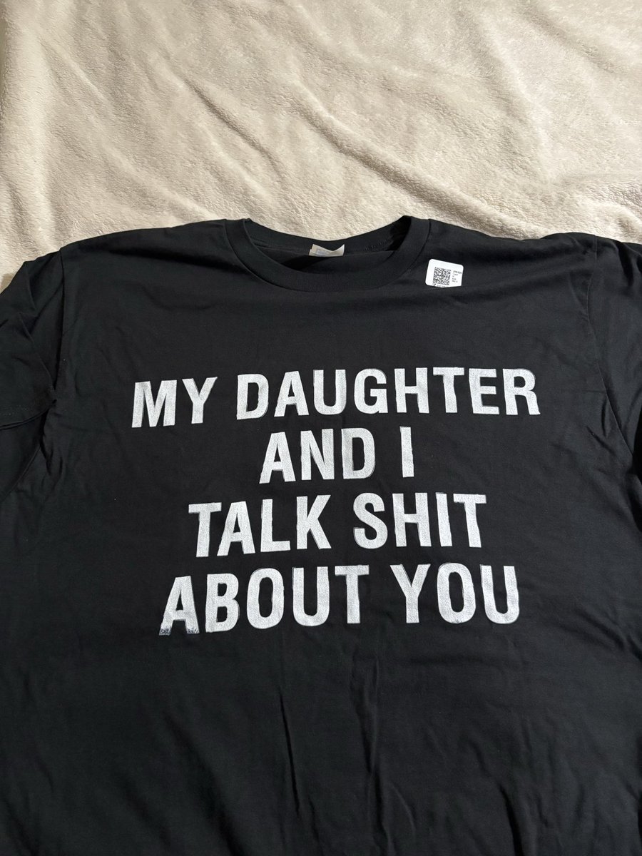 diverdown69261's tweet photo. @rachlovesmedia My daughter got me this last week https://t.co/D1y9jbgQBk