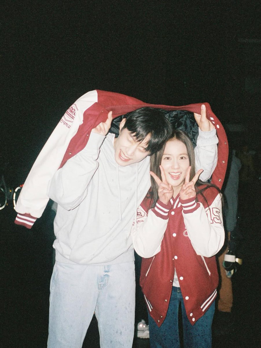 Jisoo Interactions tweet media