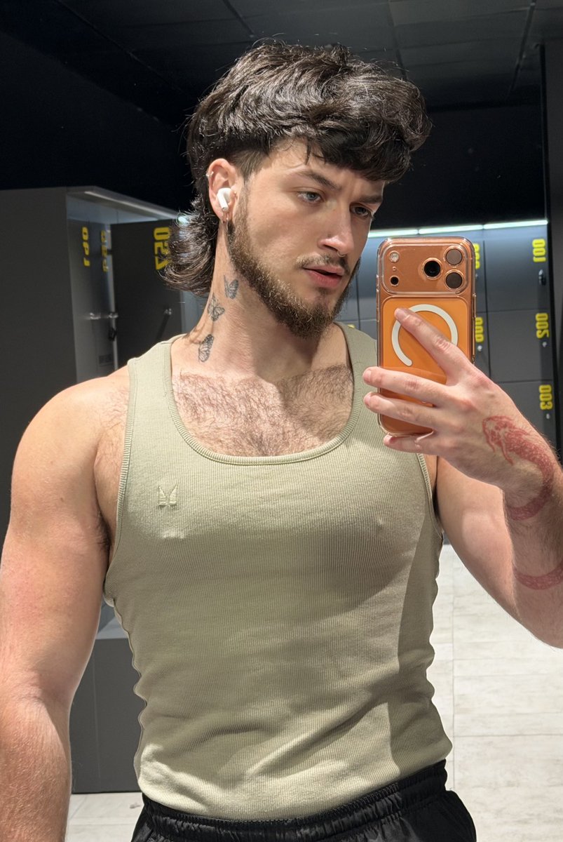 ✨Fer✨ tweet media