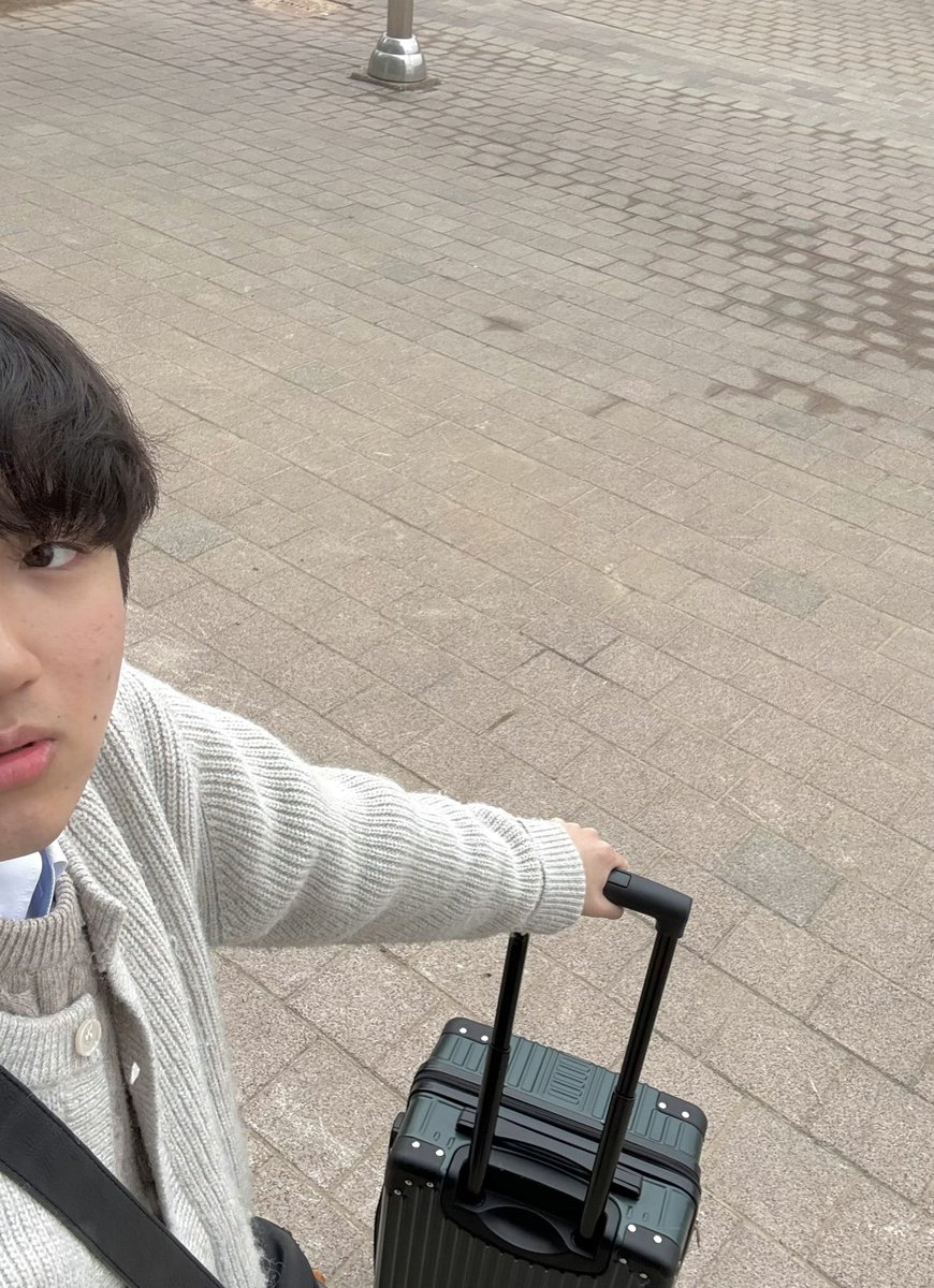잼 シ tweet media