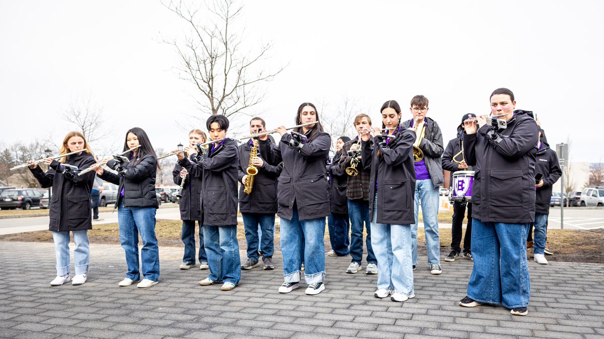 Holy Cross Athletics tweet media