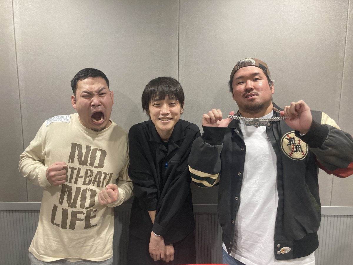 radio_xover's tweet photo. 📻NOW ON AIR✨
『#新日本プロレス × #スターダム presents #RADIOXover』

ニッポン放送アナウンサー #吉田尚記 がお届け中✨

Yuto-Ice選手と #阿部史典 選手がゲストで出演中🌟３人のトークをお楽しみください😊
https://t.co/Jw6OIWAbXa https://t.co/R8YWwBgfFT