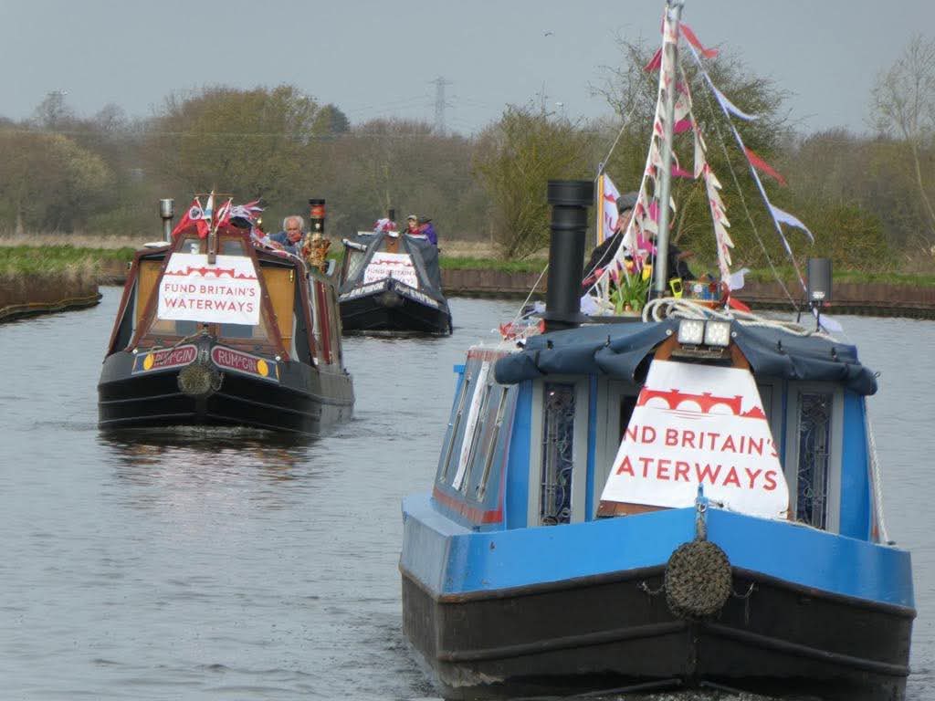 FBW_Campaign's tweet photo. Come to #Walsall Town Basin on Saturday 21 March to see 26 narrowboats assemble in the basin, to be welcomed by the Mayor of @WalsallCouncil Councillor Louise Harrison at 2pm.

Banners will be flying in the campaign to #FundBritainsWaterways for future generations.

#BrumHour https://t.co/IPnvoZ9sla