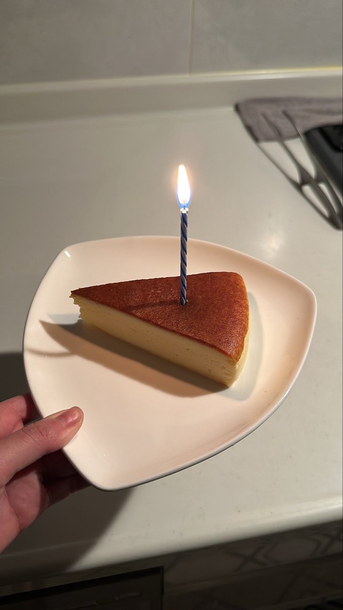 abe_julia's tweet photo. For my 30th bday I bought kombini cheesecake. https://t.co/VesyZtPhtk