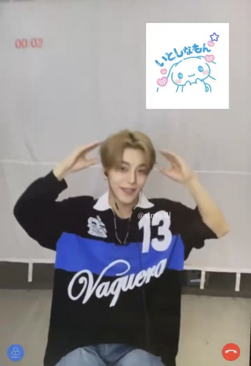 𝗺𝗼𝗹𝗹𝘆 tweet media