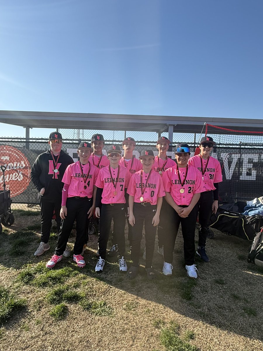 JC_Budman's tweet photo. @wchristianleb @JNS417 13u Jackets off to a hot start after a 12-2 win over Nixa for Branson tournament championship!  Go Jackets! https://t.co/eH102gCAyY
