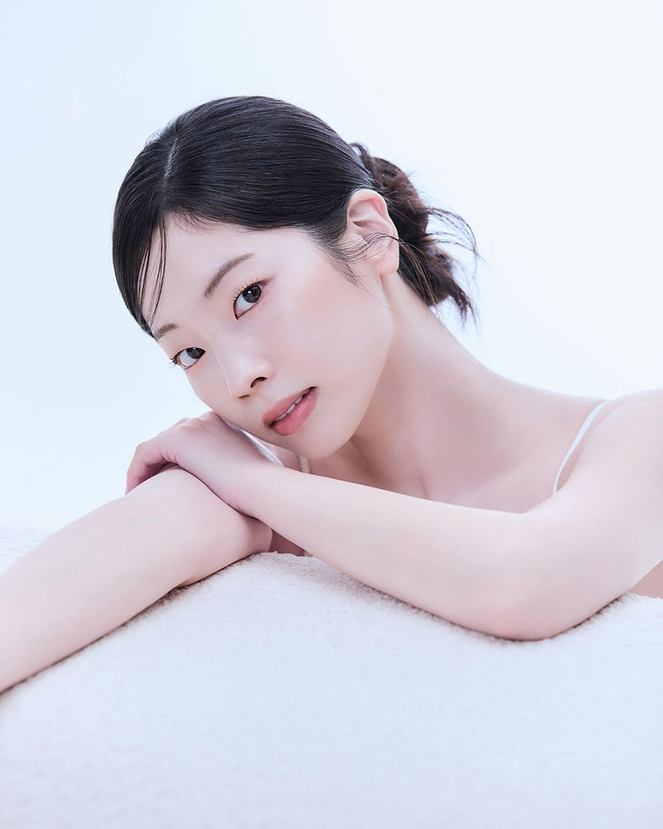 VOGUE JAPAN tweet media