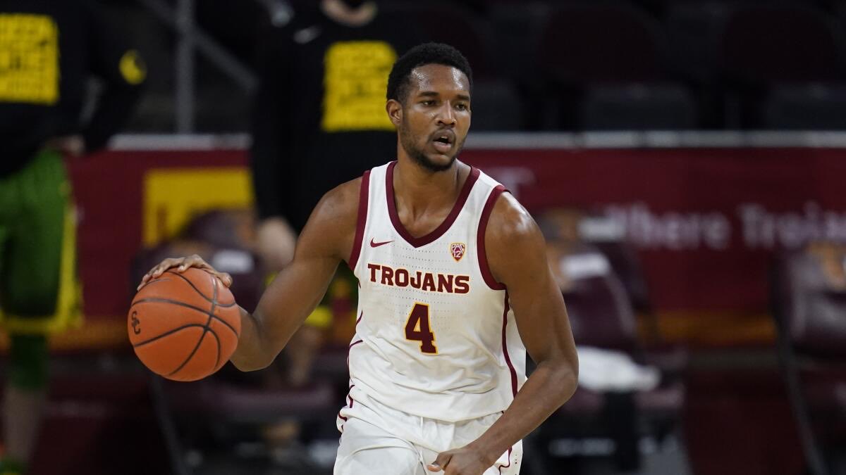 Cavs Lead tweet media