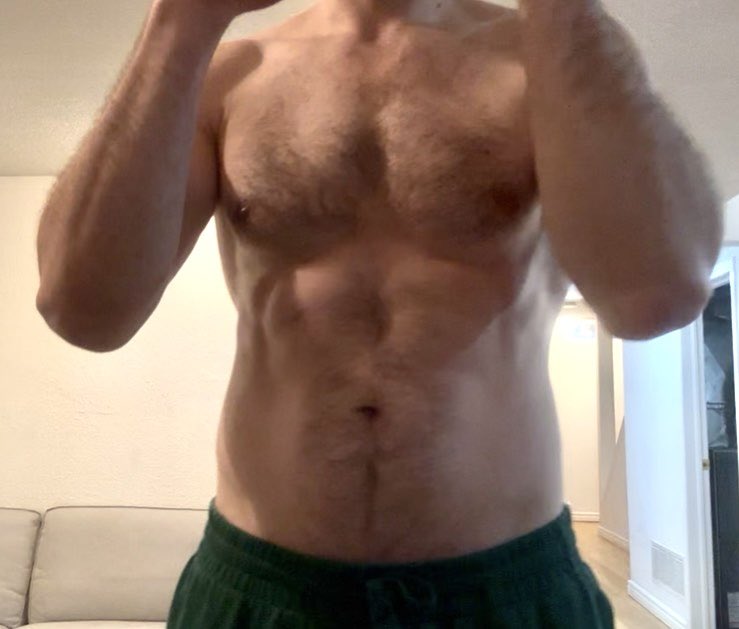 masterdaddyjake's tweet photo. Fists up, ready to fight. Your wallet’s the one getting knocked out today. #paypig #findom #cashmaster https://t.co/WD7LIBzLgg