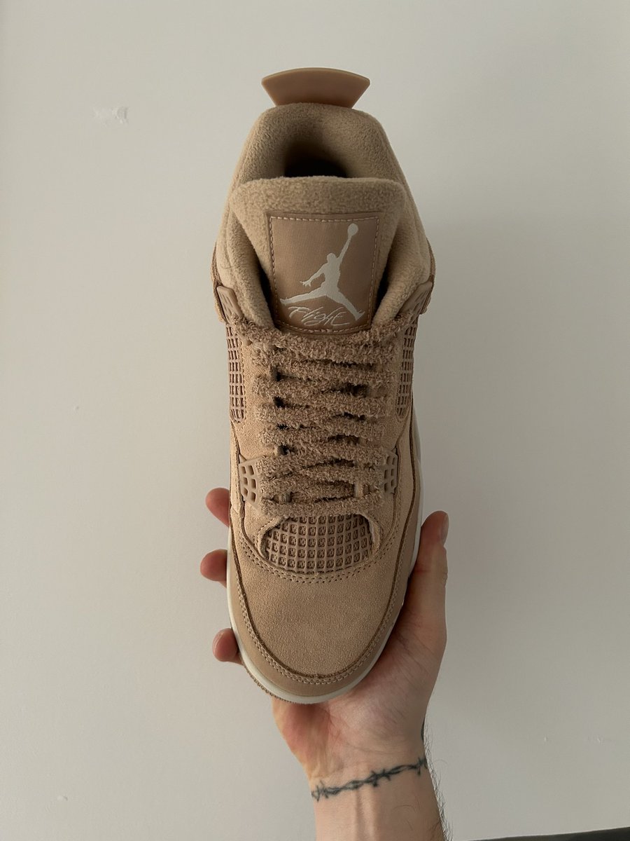 VLNTNSPR's tweet photo. Jordan 4 “Cozy”
Size: EU 44 // US 10
Deadstock
€190,- + ship.
Who’s paypal ready?
#sneaker #sneakerhead #jordan4 https://t.co/WKZQooFY0u