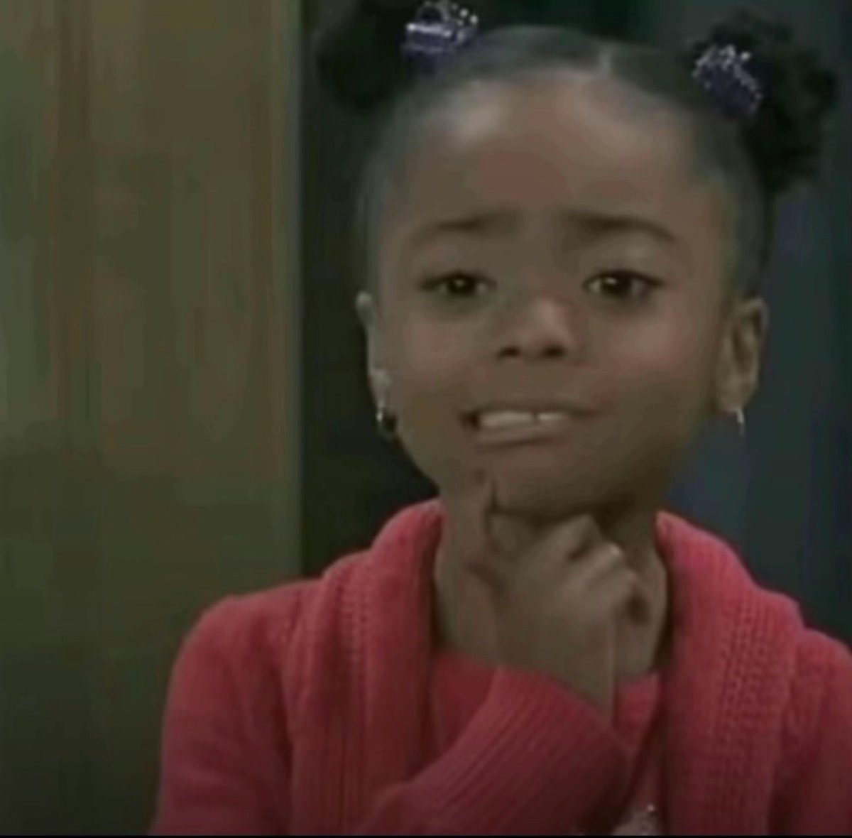 i be telling people reading is my hobby, whole time i only read tweets