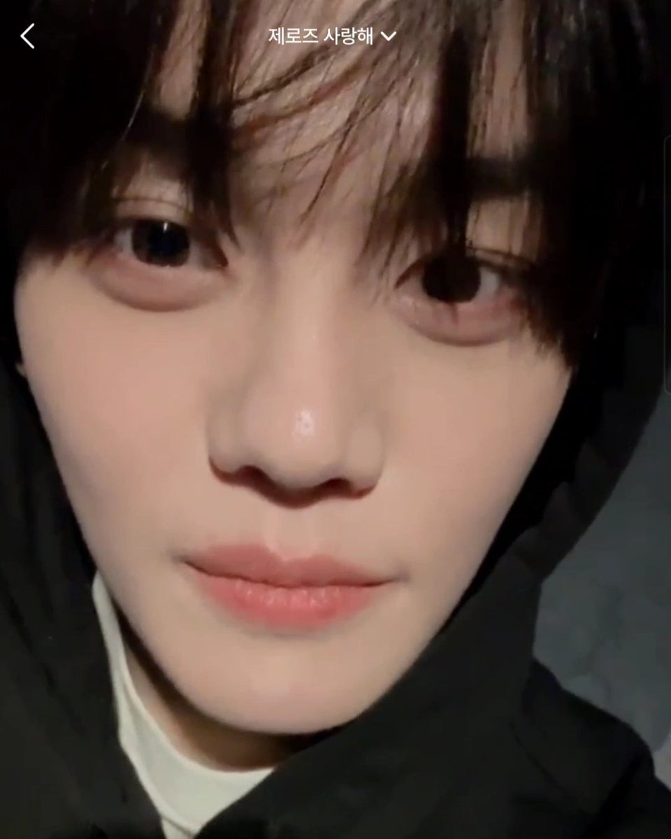 로베 tweet media