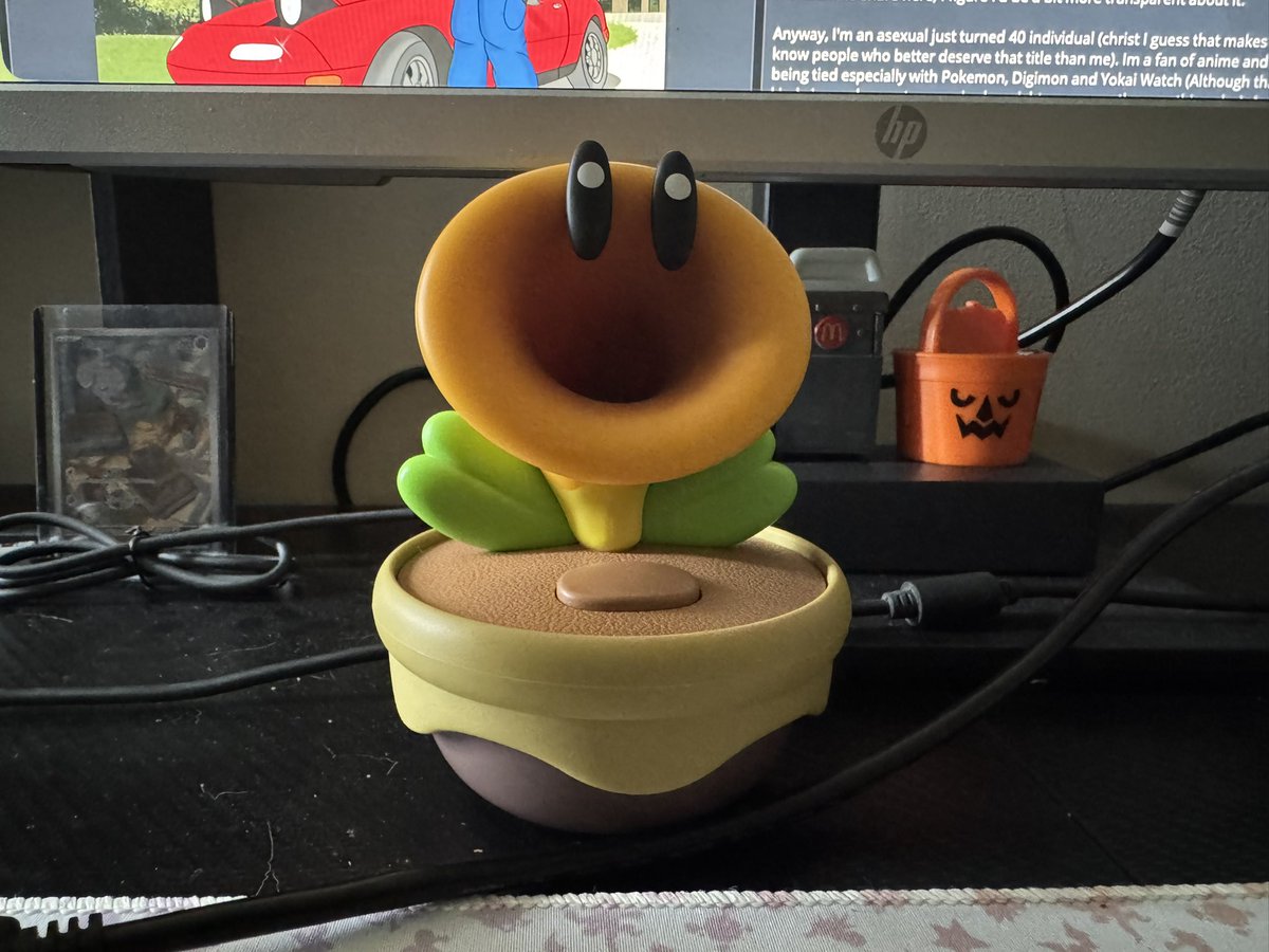 Nobody:

No one:

Not a god damn soul:

Talking Flower randomly at 11:16AM with no warning whatsoever: Did you know that the world spins around??