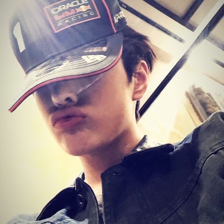 Base umum bisa follow @cornerfess tweet media