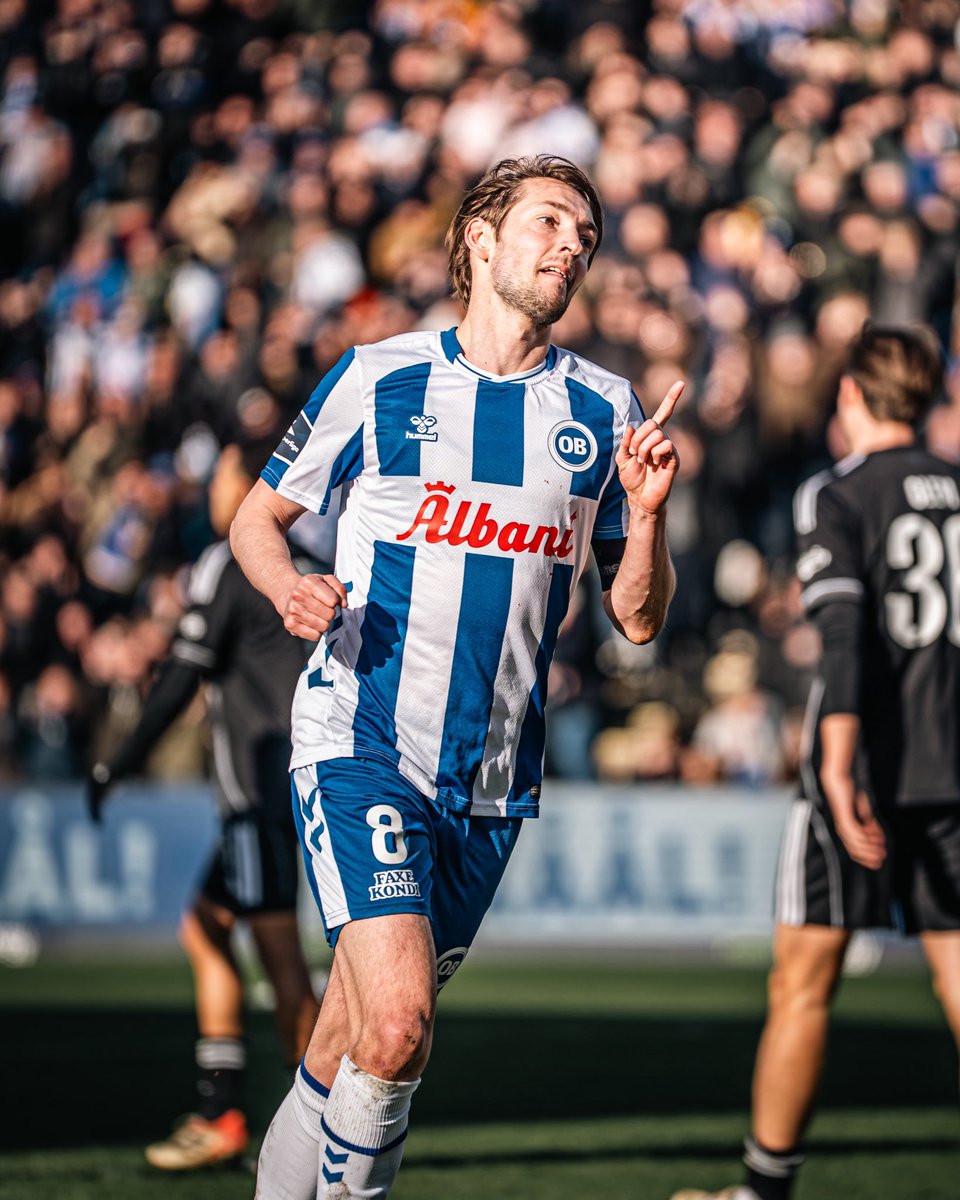 OBfrasidelinjen's tweet photo. Rasmus Falk appreciation post 💙🤍
#obdk #sldk #obfck https://t.co/i8p4rL149v