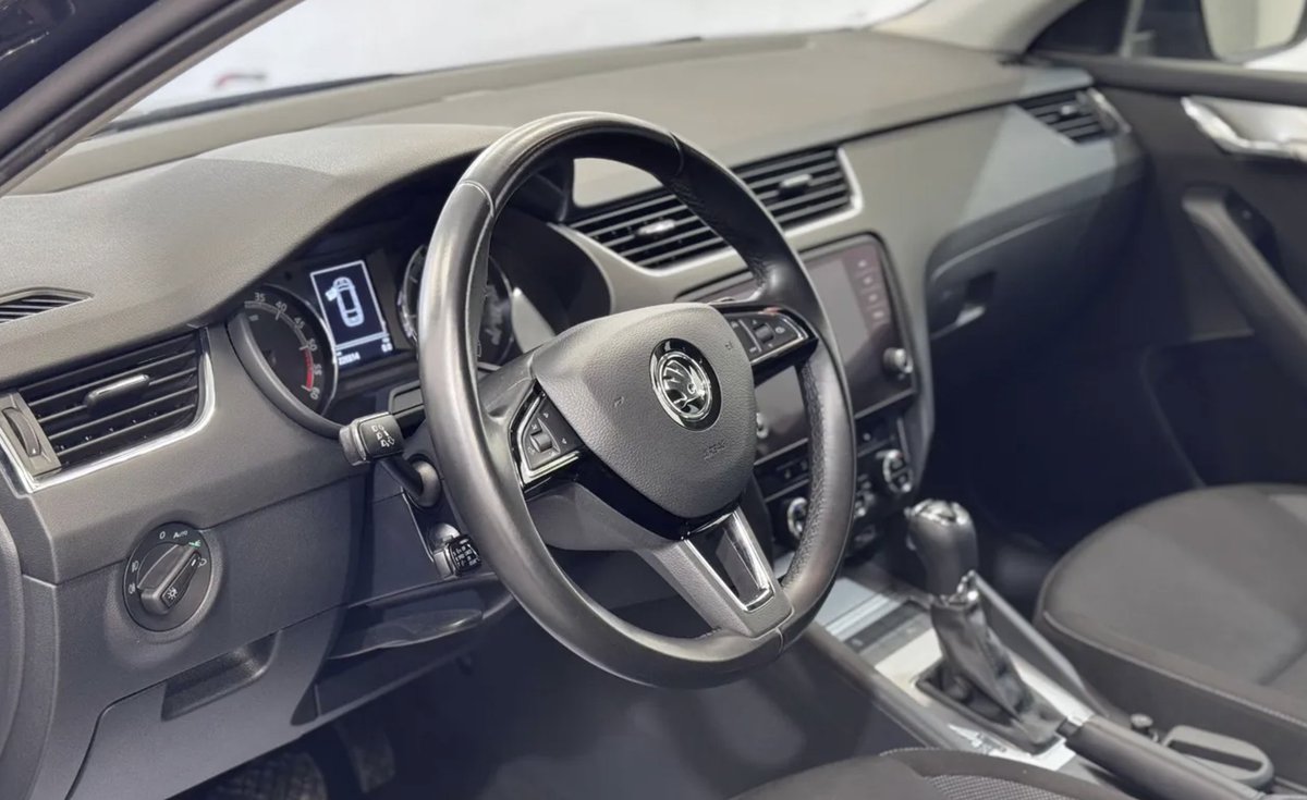 Сумний Дембель tweet media