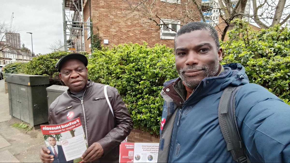 James_Beckles's tweet photo. A Sunday canvassing session in #Stratford with @femifalola98 speaking with residents and pounding the streets! ๐น
#Newham #NewhamLabour #LabourDoorStep #Labour https://t.co/elJmexiuT5
