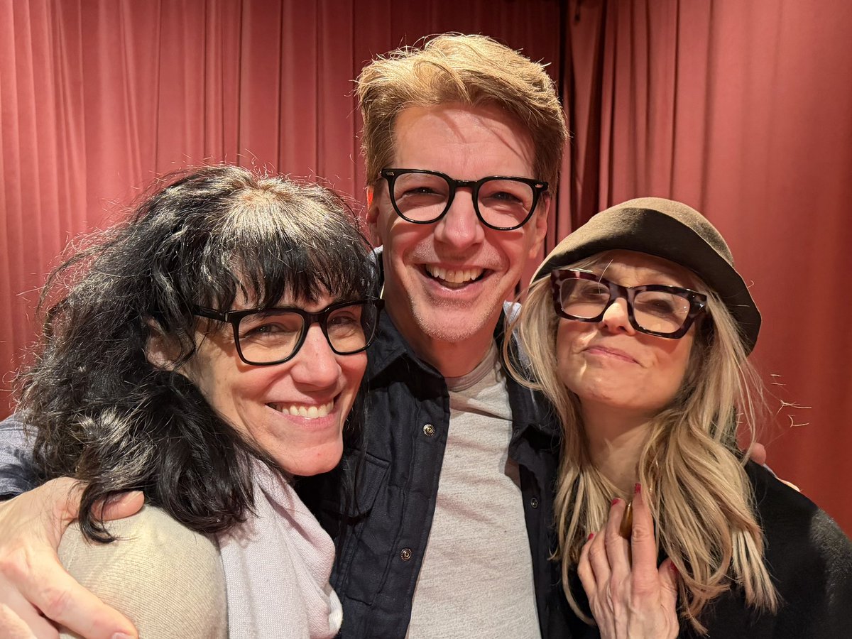 Sean Hayes tweet media