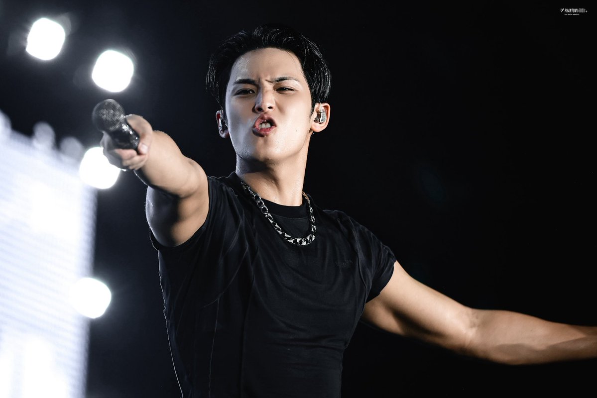 𝐏𝐡𝐚𝐧𝐭𝐨𝐦 𝟒𝟎𝟔 tweet media