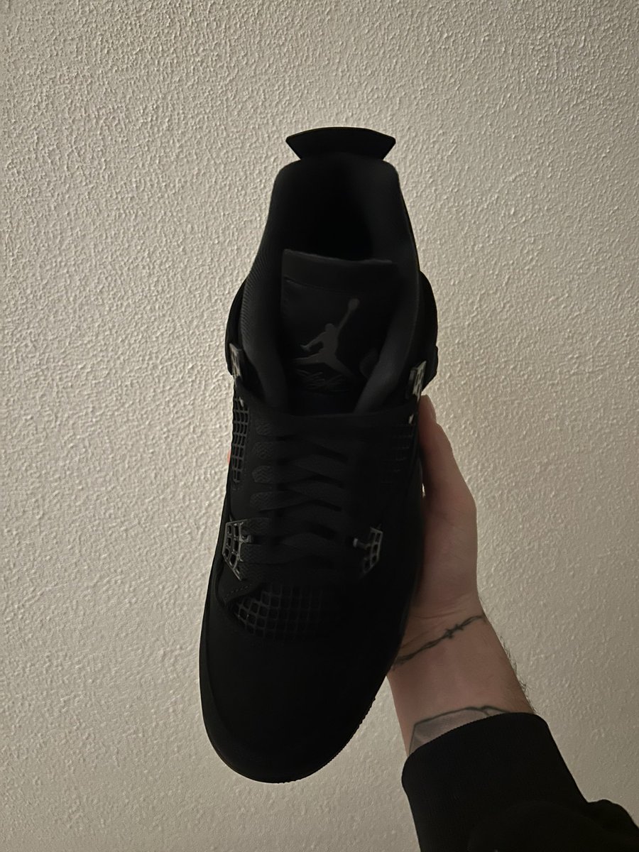 VLNTNSPR's tweet photo. Jordan 4 “Black Cat”
Size: EU 44.5 // US 10.5
Deadstock
€400,- shipped worldwide
Who’s payment ready?

#jordan4 #blackcat #sneaker https://t.co/mjqRGKXD0I