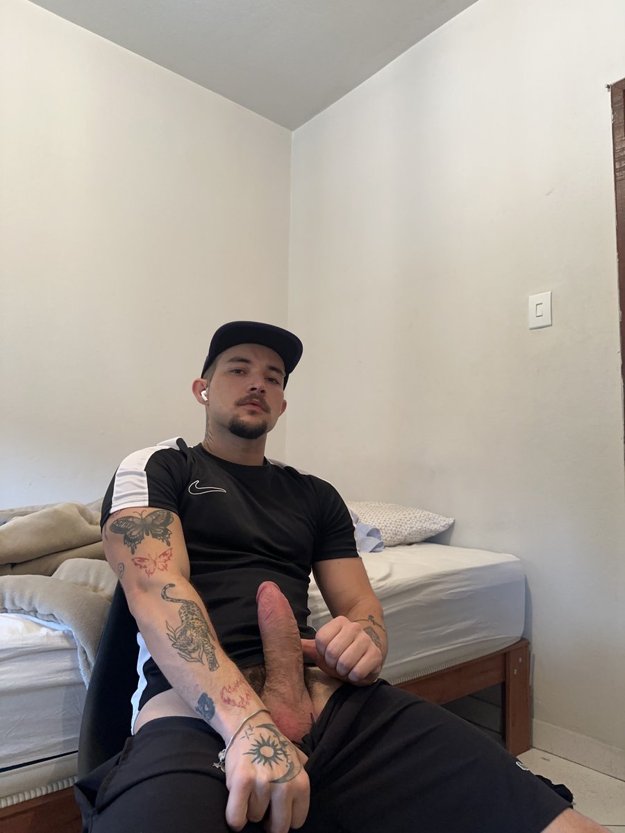 Loiro gelado tweet media