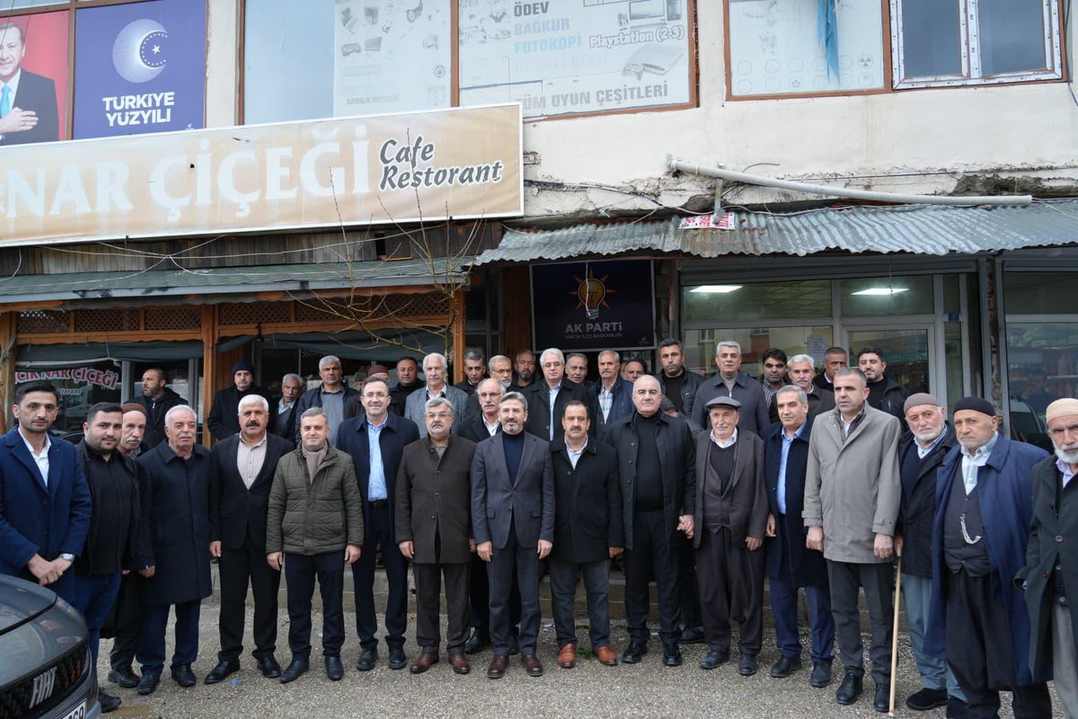 AhmetAYDIN_02's tweet photo. AK Parti Sincik İlçe Başkanlığımızı ziyaret ederek teşkilatımızın kıymetli mensuplarıyla bir araya geldik. Birlik, kardeşlik ve dava bilinciyle yürüttüğümüz bu kutlu yolculukta teşkilatlarımızın gayreti bizlere güç veriyor.

Samimi ev sahipliği ve nazik misafirperverliği için AK Parti Sincik İlçe Başkanımız Sn. Fikret Öksüz’e ve teşkilatımızın değerli mensuplarına teşekkür ediyorum.