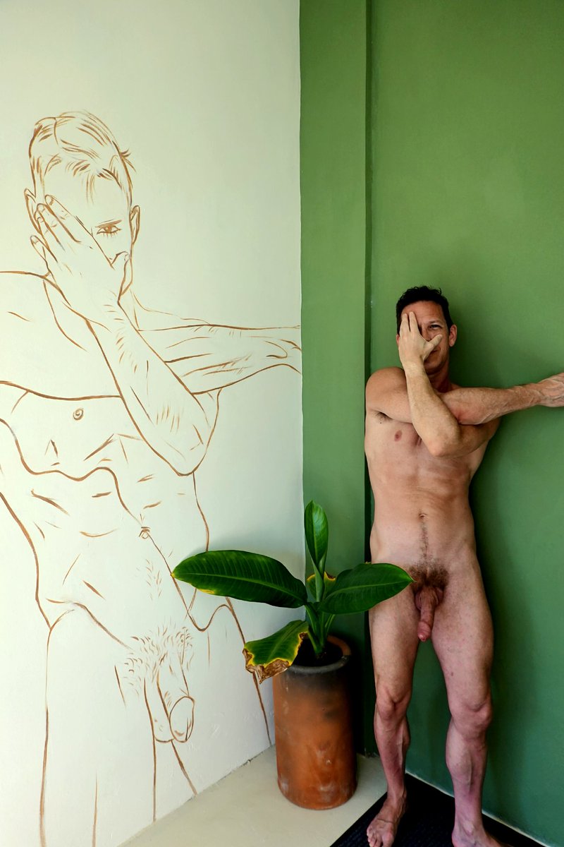 Martin Naked 60K - Nude most of the time! Mtl-Qc tweet media