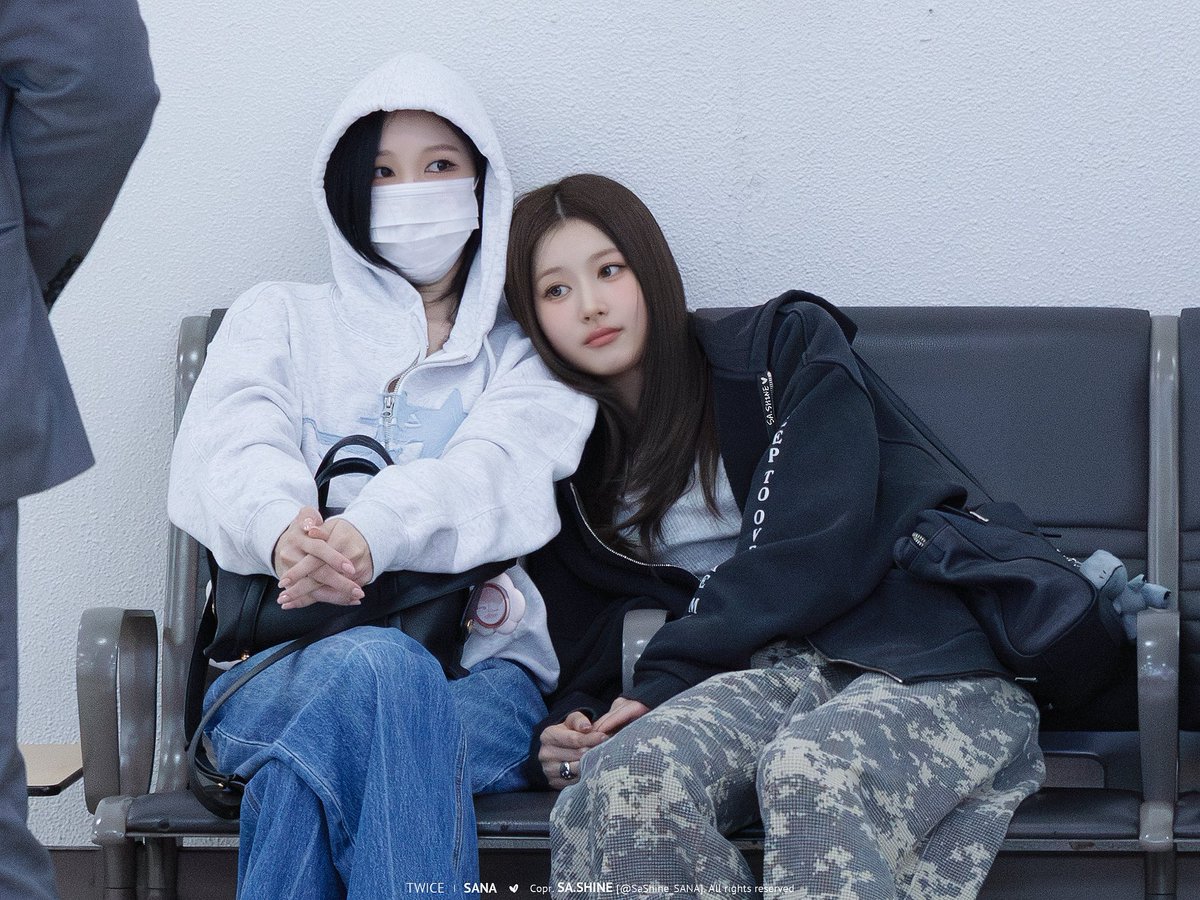 godmitzu's tweet photo. MISANA 🥹 https://t.co/KGGAhoiDK5