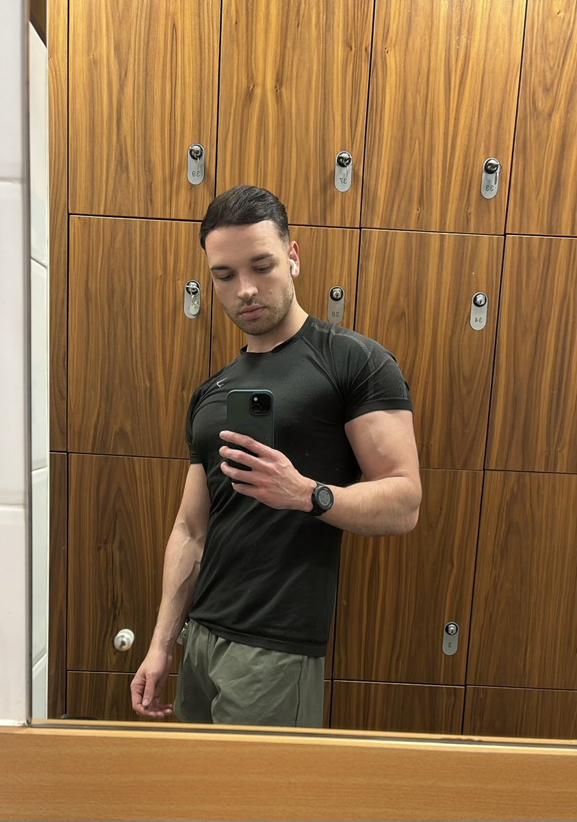 calc2__'s tweet photo. Veiny veiny https://t.co/ERRltyzjoG