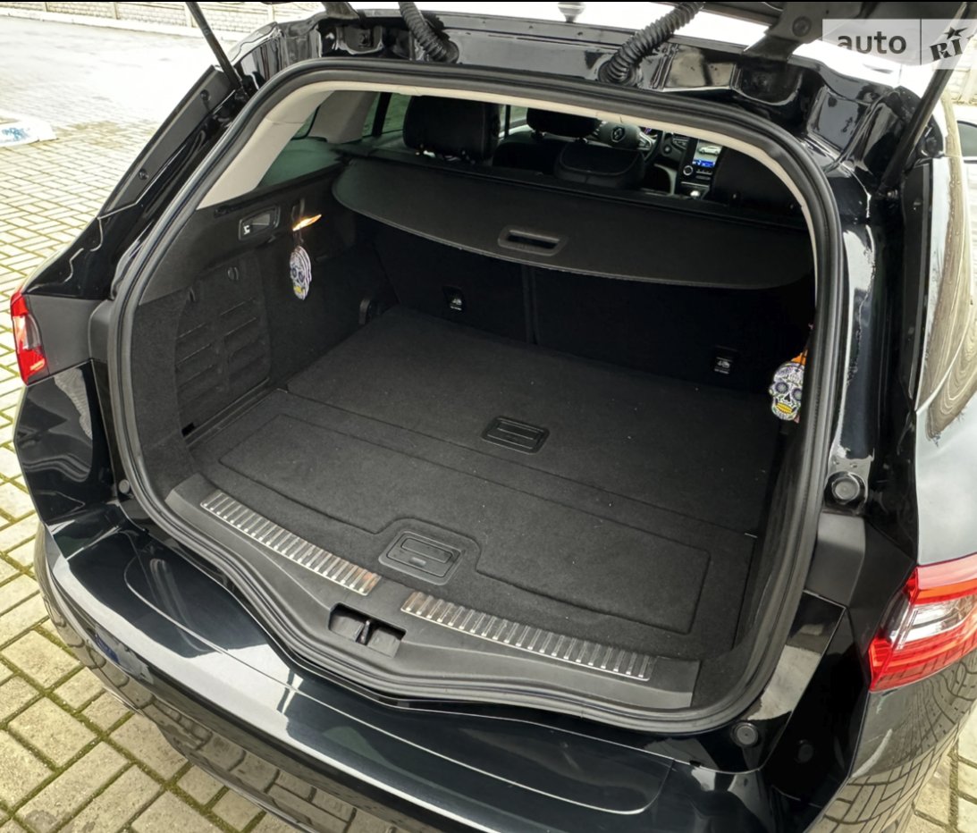 Сумний Дембель tweet media