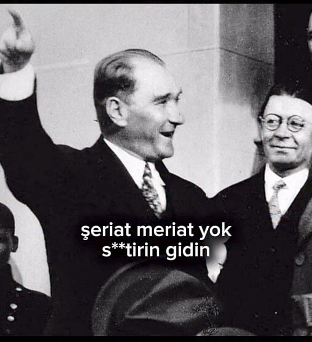 Gerçekci tweet media