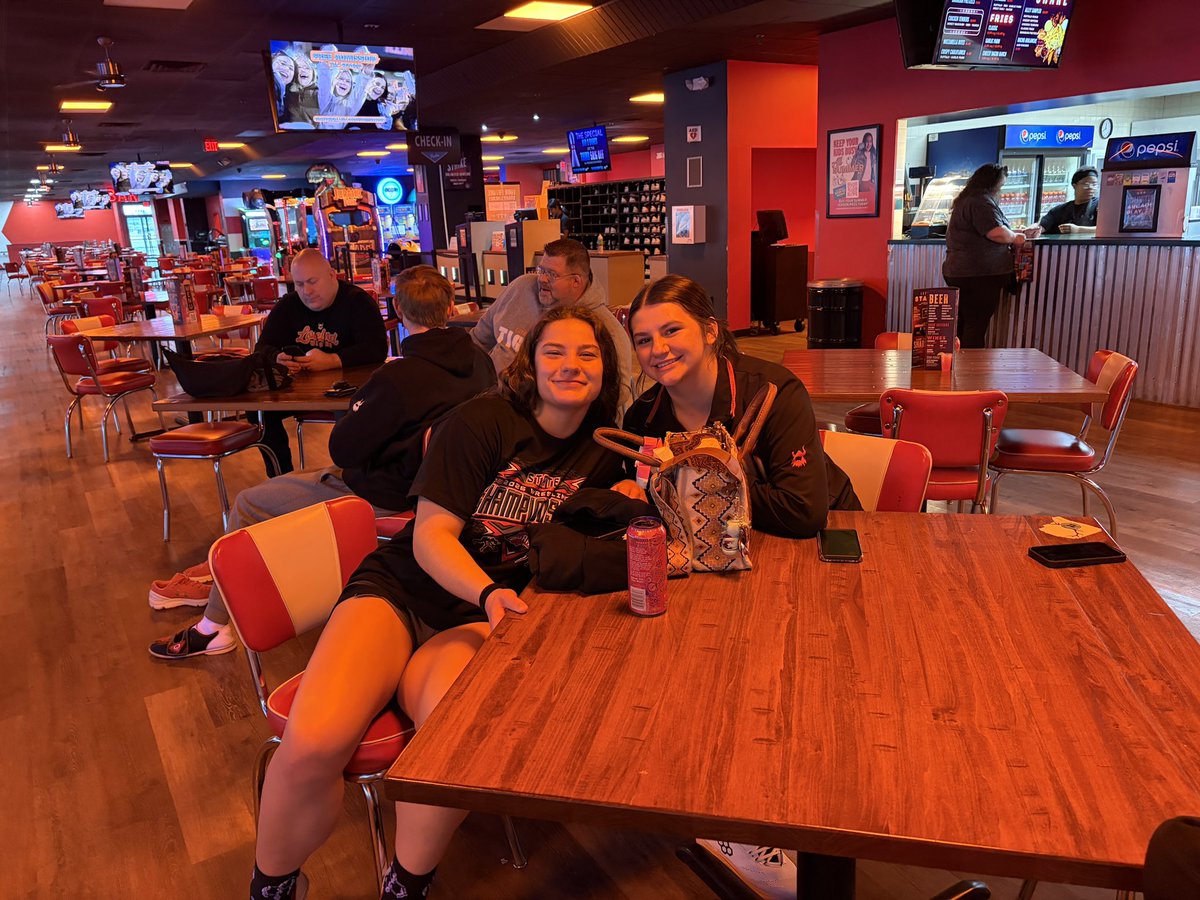 Loveland HS Wrestling tweet media